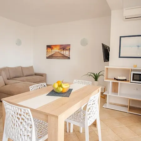 Exclusive Seaside Dream 아파트 *