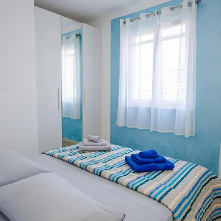 Exclusive Seaside Dream *