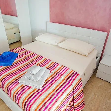 Exclusive Seaside Dream Apartment *