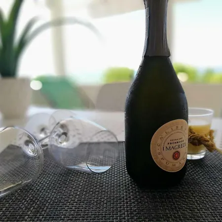 Exclusive Seaside Dream 아파트 *