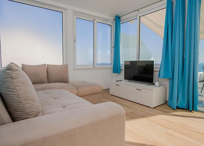 Exclusive Seaside Dream